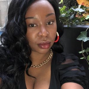 Meet your Posher, Kelley